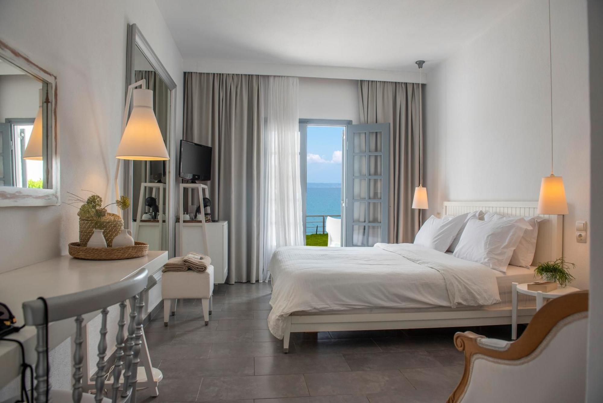 White Suites Resort Afytos Zewnętrze zdjęcie
